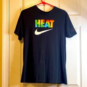 Men’s Nike shirt